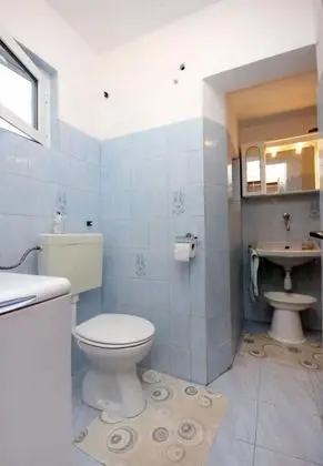 Apart Daire (Roki - 10 m from beach - A1(6+2) Veli)