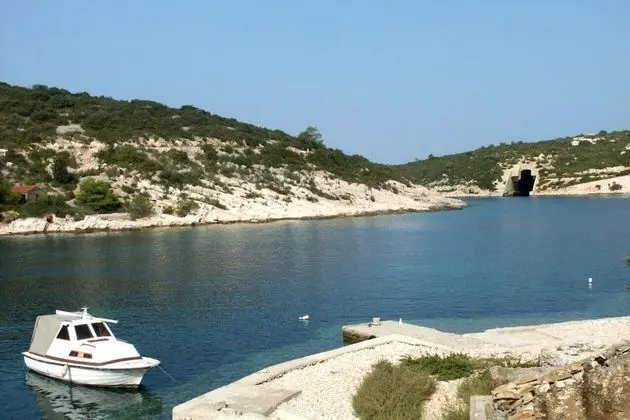 Apart Daire (Roki - 10 m from beach - A1(6+2) Veli)