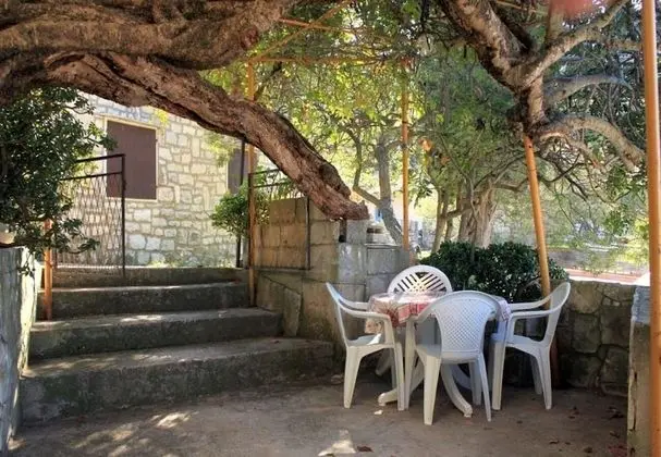 Apart Daire (Roki - 10 m from beach - A1(6+2) Veli)