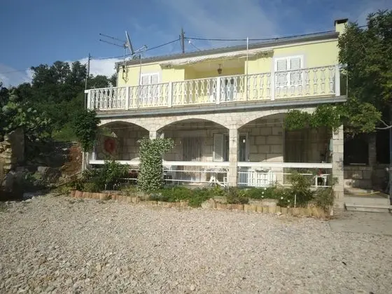 Apart Daire (Roki - 10 m from beach - A1(6+2) Veli)
