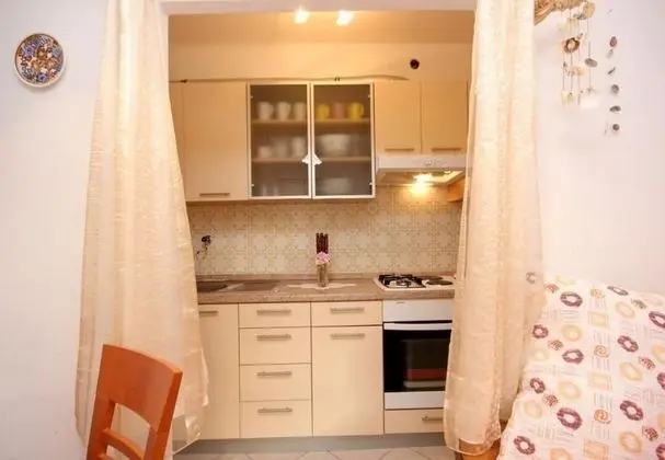 Apart Daire (Roki - 10 m from beach - A2(2+2) Mali)