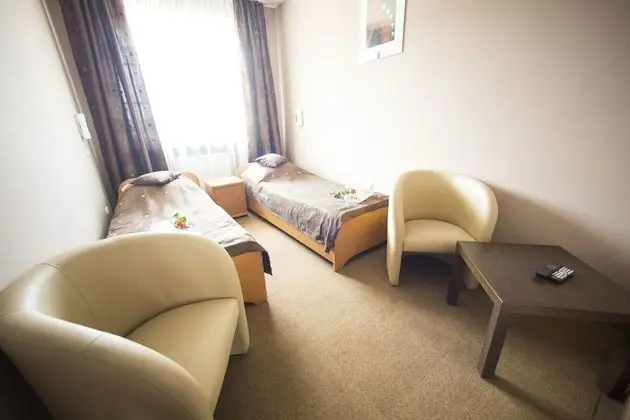 Basic Tek Büyük Yataklı Oda