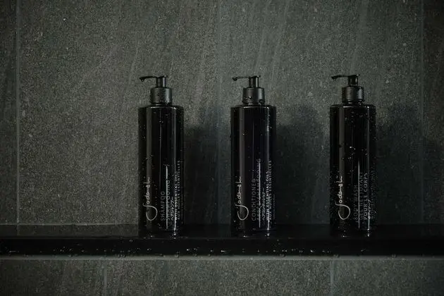 Deluxe Oda, 1 En Büyük (King) Boy Yatak