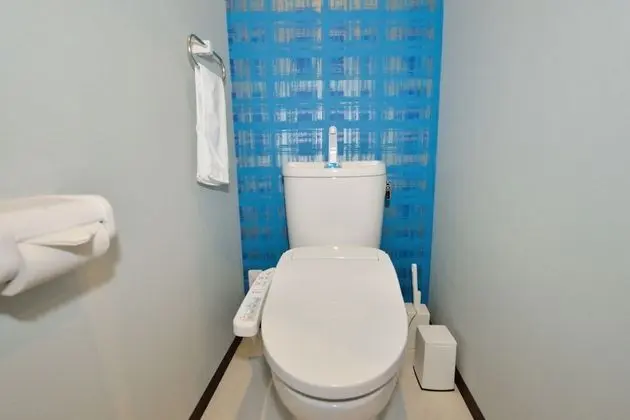 Apart Daire, Zemin Kat (Rokuhara)