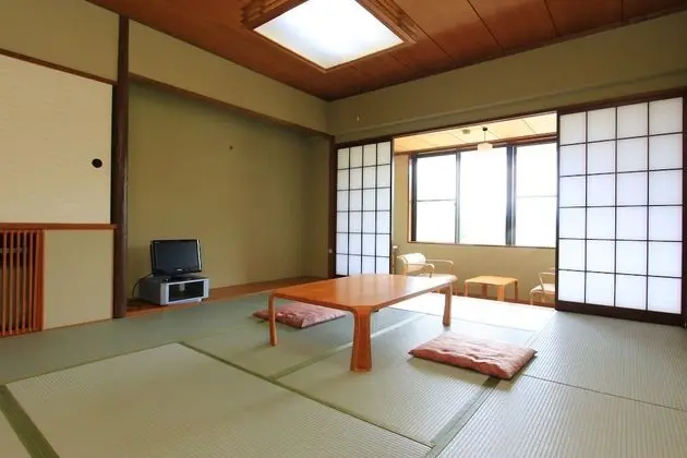 Traditional Oda (Japanese Style for 5 Guests)