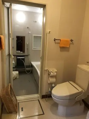 Ortak Ranzalı Oda, Sadece kadınlar için (1 Guest)