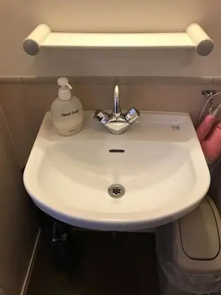 Ortak Ranzalı Oda, Sadece kadınlar için (1 Guest)