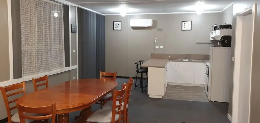 Family Kır Evi (Wombat)