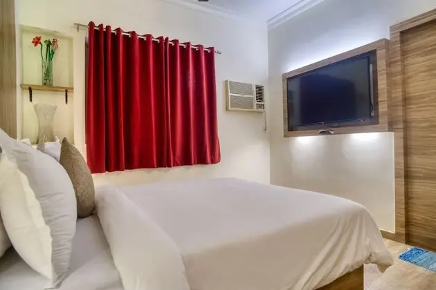 Emerald Suites (Separate Unit)