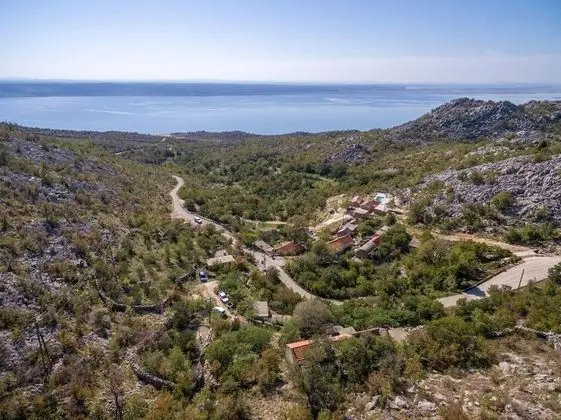 Ev (Role - retro & afordable - H(2+2))