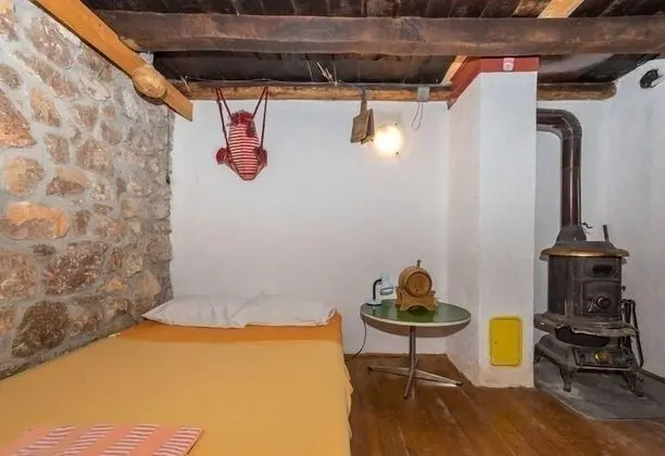 Ev (Role - retro & afordable - H(2+2))