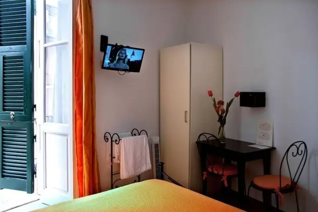 Tek Büyük Yataklı Oda, Balkon, Şehir Manzaralı