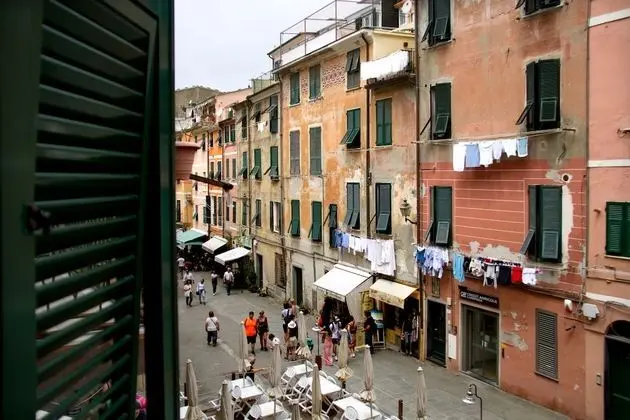 Tek Büyük Yataklı Oda, Balkon, Şehir Manzaralı