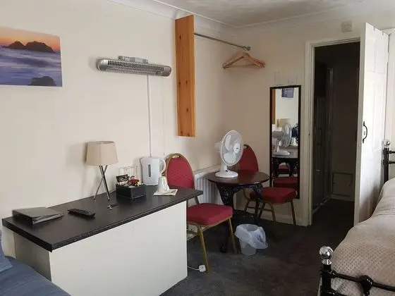 İki Ayrı Yataklı Oda, 2 Tek Kişilik Yatak, Sigara İçilmez