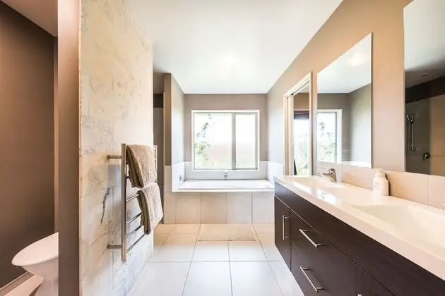 Tek Büyük Yataklı Oda, Özel Banyo