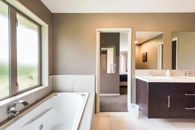 Tek Büyük Yataklı Oda, Özel Banyo