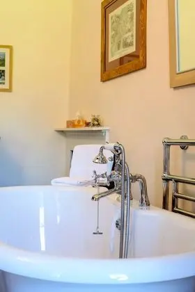 Luxury Tek Büyük Yataklı Oda (Four Poster)