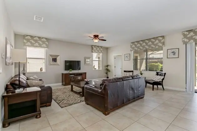Villa (1447RFAIR)