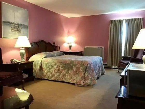 Basic Tek Büyük Yataklı Oda