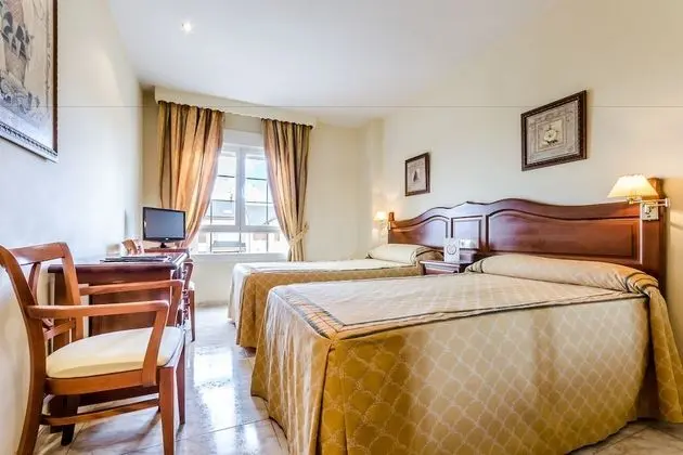 Tek Büyük veya İki Ayrı Yataklı Oda