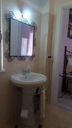 Comfort Üç Kişilik Oda, Özel Banyo (4)