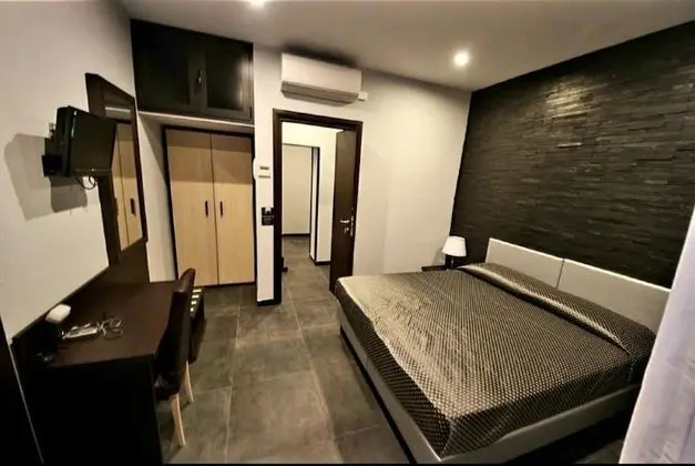 Standard Tek Büyük veya İki Ayrı Yataklı Oda