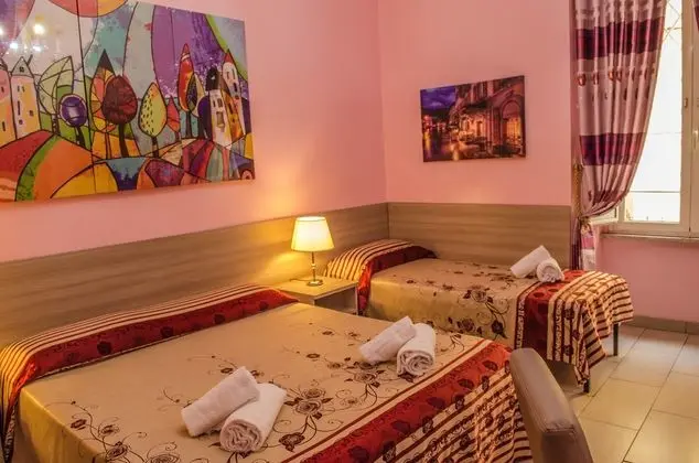Standard Tek Büyük veya İki Ayrı Yataklı Oda