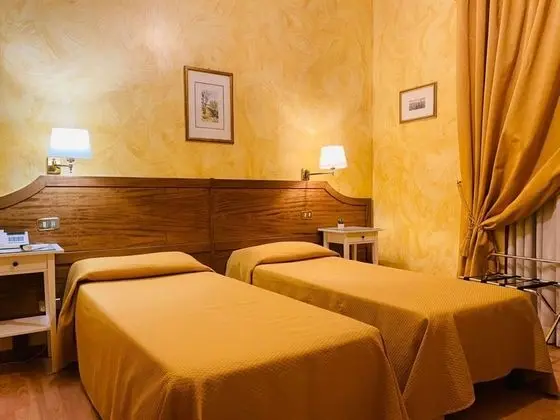 Standard Tek Büyük veya İki Ayrı Yataklı Oda