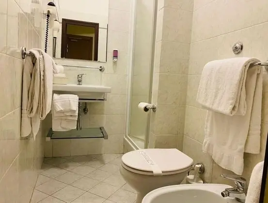 Standard Üç Kişilik Oda