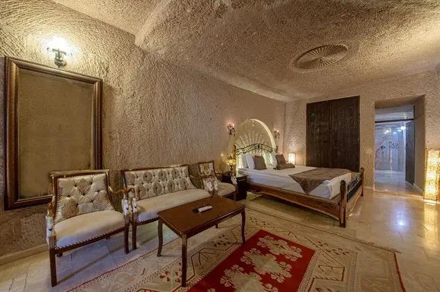 Deluxe Cave Suit