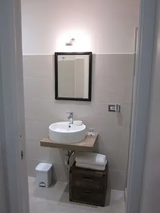 Basic Tek Büyük Yataklı Oda