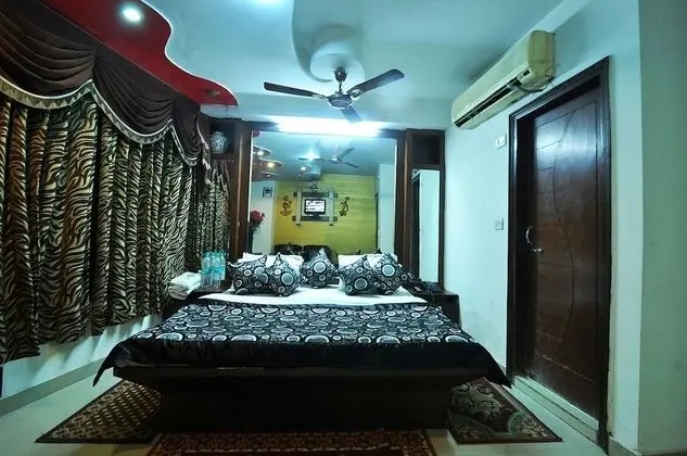 Deluxe Tek Büyük Yataklı Oda, 1 En Büyük (King) Boy Yatak, Sigara İçilmez, Şehir Manzaralı