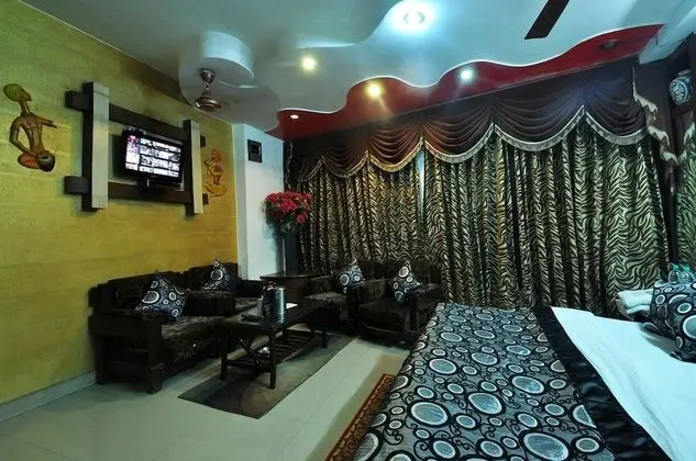 Deluxe Tek Büyük Yataklı Oda, 1 En Büyük (King) Boy Yatak, Sigara İçilmez, Şehir Manzaralı