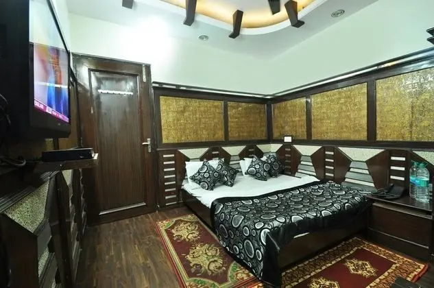 Standard Tek Büyük veya İki Ayrı Yataklı Oda, 1 Çift Kişilik Yatak, Sigara İçilmez, Şehir Manzaralı