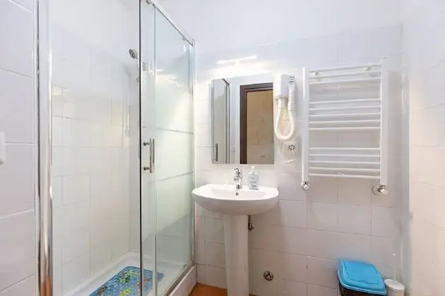 Economy Üç Kişilik Oda