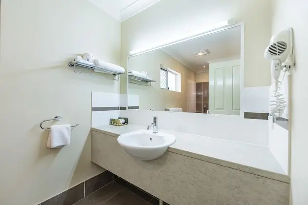 Standard Oda, Sigara İçilmez, Küçük Mutfak (Semi Self Contained)