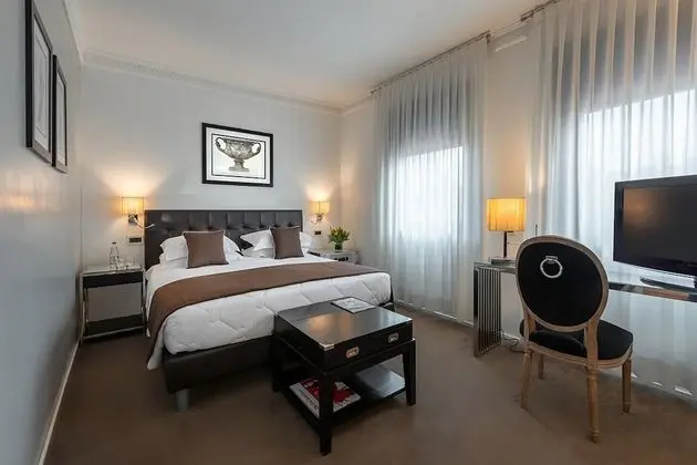 Classic Üç Kişilik Oda