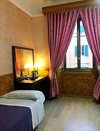 Tek Büyük Yataklı Oda, 1 Yatak Odası