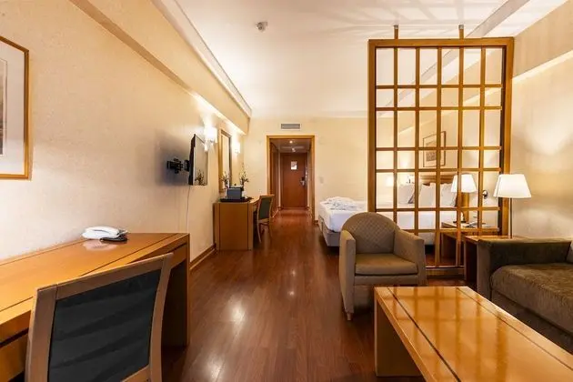 Junior Stüdyo Süit