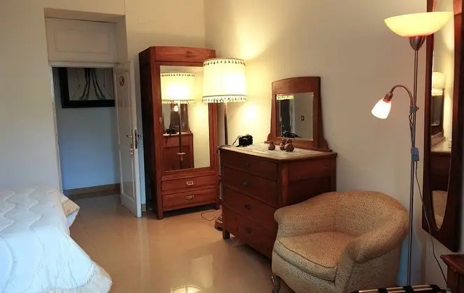 Superior Tek Büyük Yataklı Oda