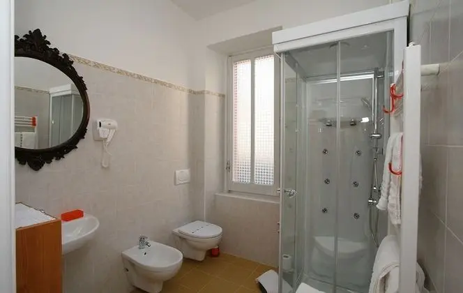 Superior Tek Büyük Yataklı Oda