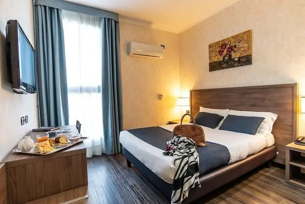 Tek Büyük veya İki Ayrı Yataklı Oda (Smart)