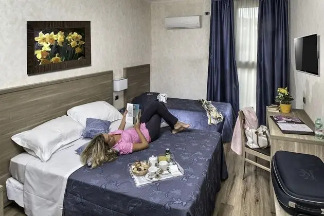 Üç Kişilik Oda (Smart)