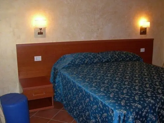 Standard Tek Büyük veya İki Ayrı Yataklı Oda, Özel Banyo