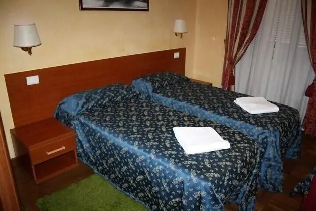 Standard Tek Büyük veya İki Ayrı Yataklı Oda, Özel Banyo