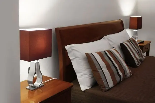 Classic Tek Büyük Yataklı Oda