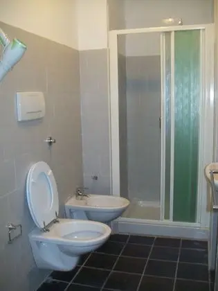 Classic Tek Büyük Yataklı Oda