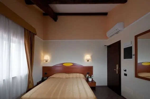 Deluxe Tek Kişilik Oda