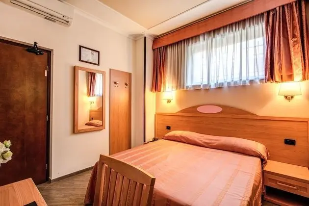 Deluxe Tek Kişilik Oda