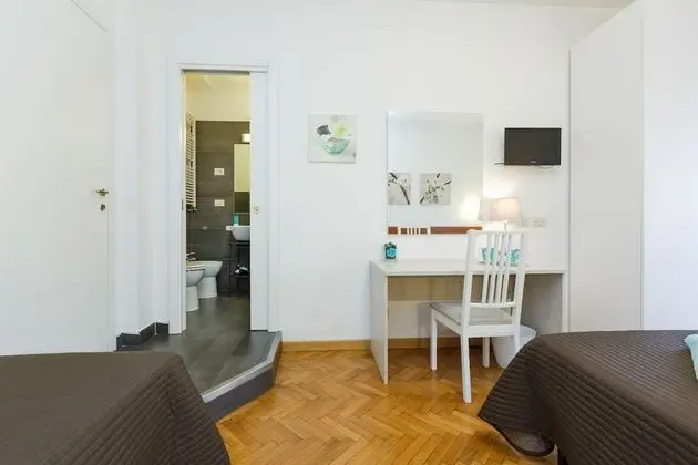 Basic Üç Kişilik Oda, Şehir Manzaralı